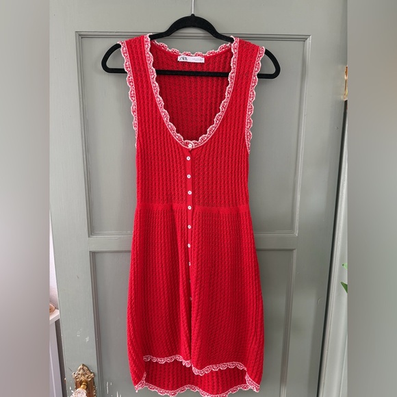 Zara Red Knit Top with White Crochet Trim - Picture 2 of 3